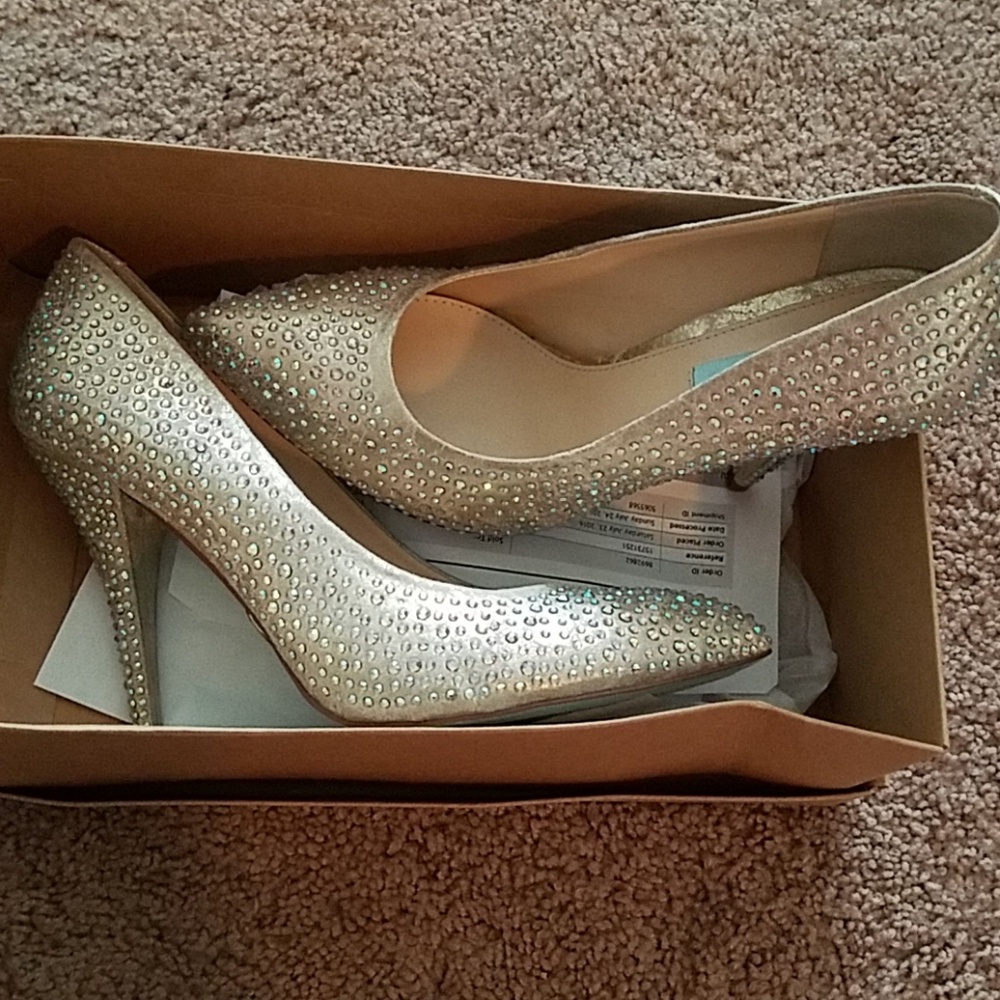 Betsy Johnson Pumps